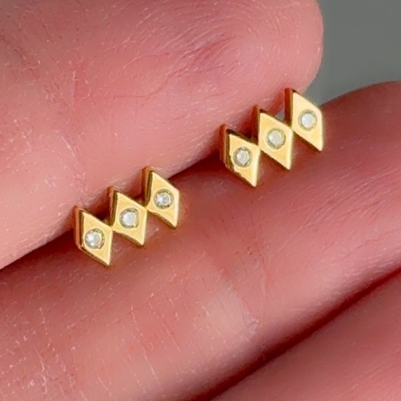 14k Gold Vermeil Geometric Earrings with Dazzling Gemstones - Picture 6 of 12